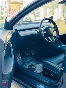 تسلا موديل 3